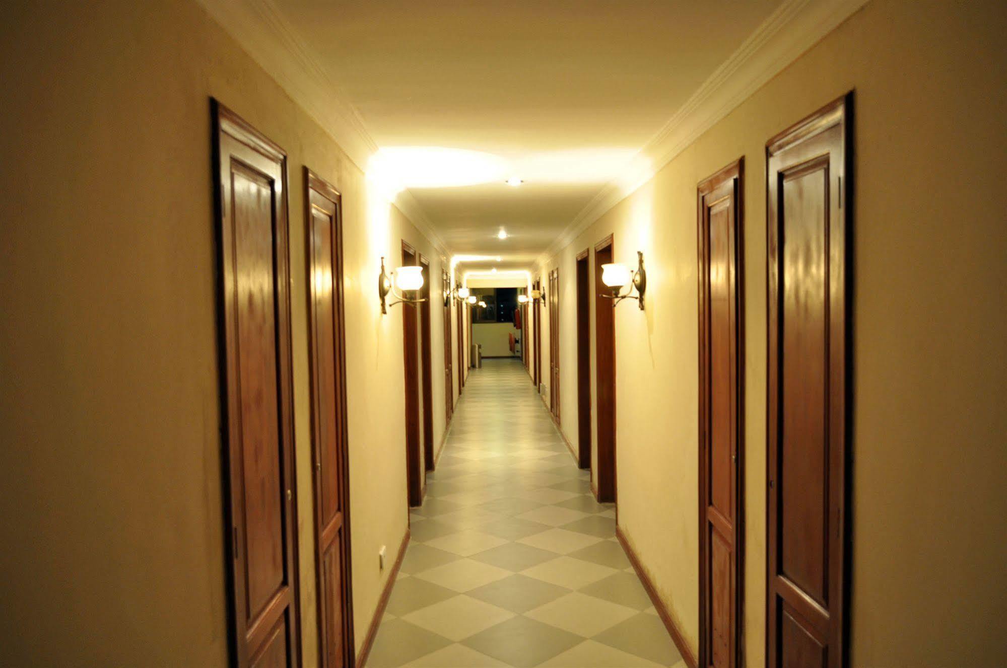 Regency Park Hotel Dar es Salaam Extérieur photo
