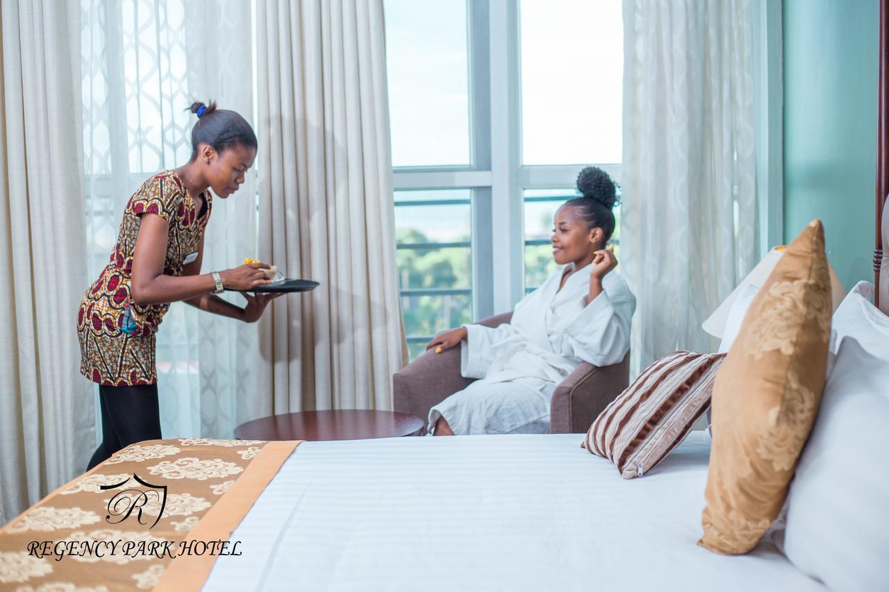 Regency Park Hotel Dar es Salaam Extérieur photo