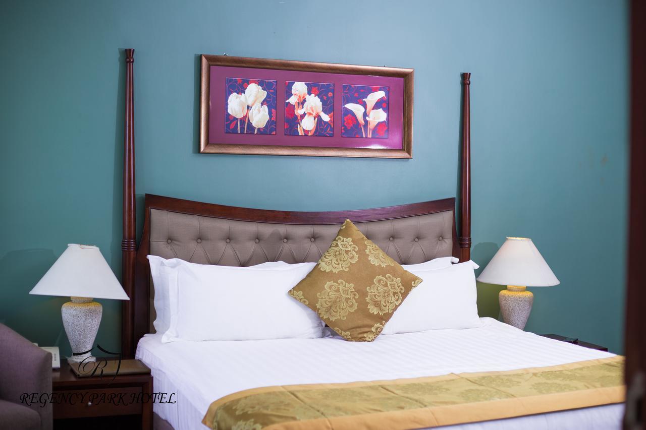 Regency Park Hotel Dar es Salaam Extérieur photo