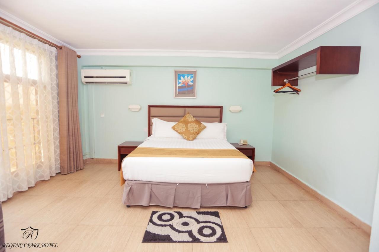 Regency Park Hotel Dar es Salaam Extérieur photo