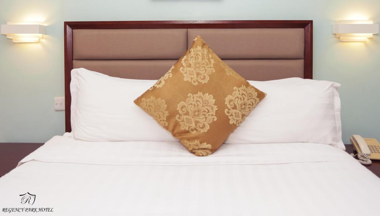 Regency Park Hotel Dar es Salaam Extérieur photo