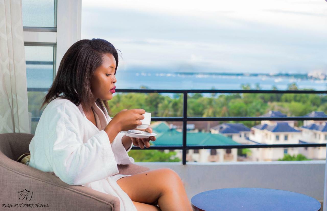 Regency Park Hotel Dar es Salaam Extérieur photo